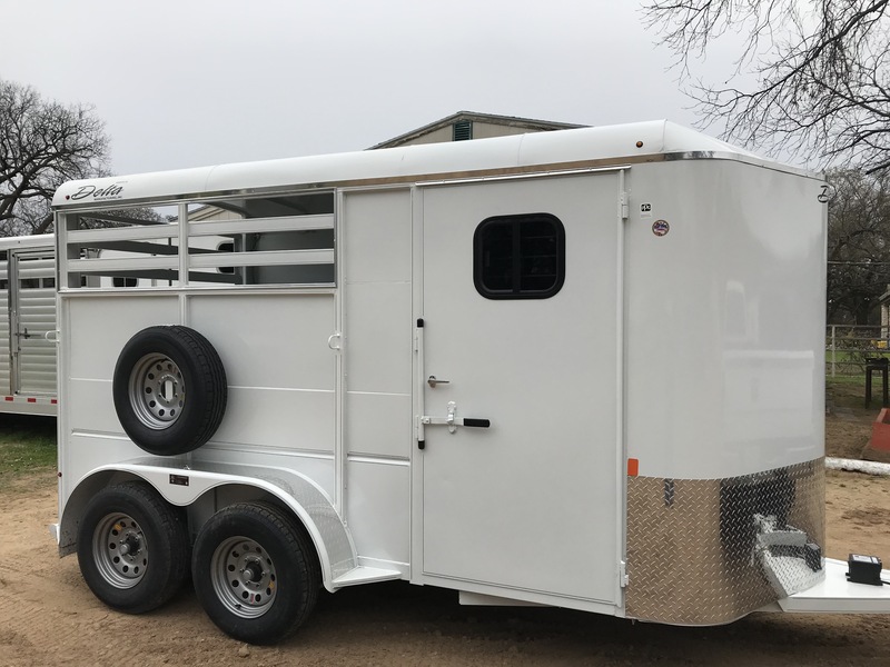 Horse Trailer New 2021 7Tall * Large Tack Room