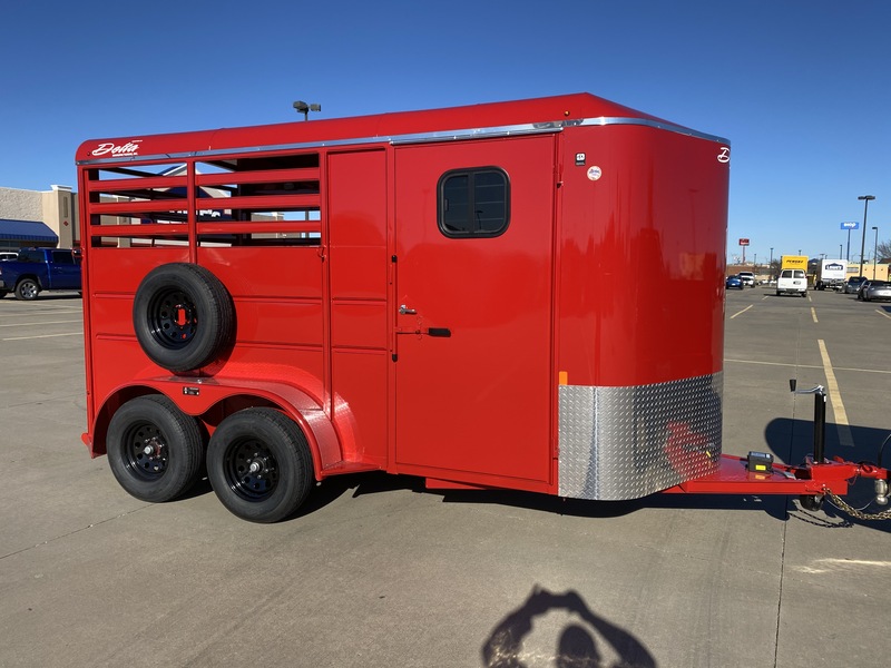 Horse Trailer New 2021 7Tall * Large Tack Room
