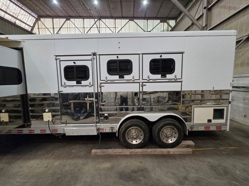 2005 Sundowner Model 8016 Sunlite 725 Grand Sierra