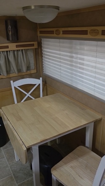 2005 Sundowner Model 8016 Sunlite 725 Grand Sierra