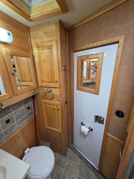 2005 Sundowner Model 8016 Sunlite 725 Grand Sierra