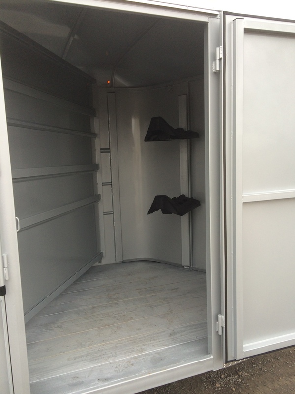 Horse Trailer *7ft Tall with Large Tack Room ????
