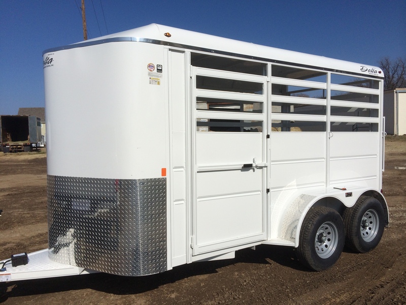 Horse Trailer *7ft Tall with Large Tack Room ????