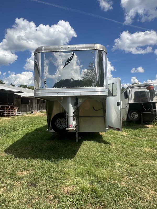 2012 Featherlite Aluminum 4 Horse With Weekender