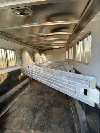 2012 Featherlite Aluminum 4 Horse With Weekender