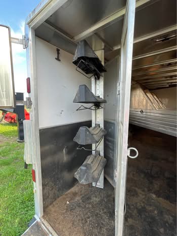 2012 Featherlite Aluminum 4 Horse With Weekender