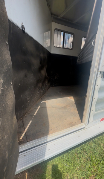 2012 Featherlite Aluminum 4 Horse With Weekender