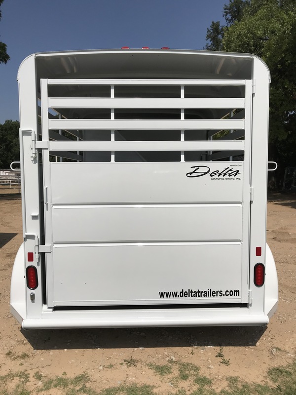 3 Horse Trailer * 7ft Tall