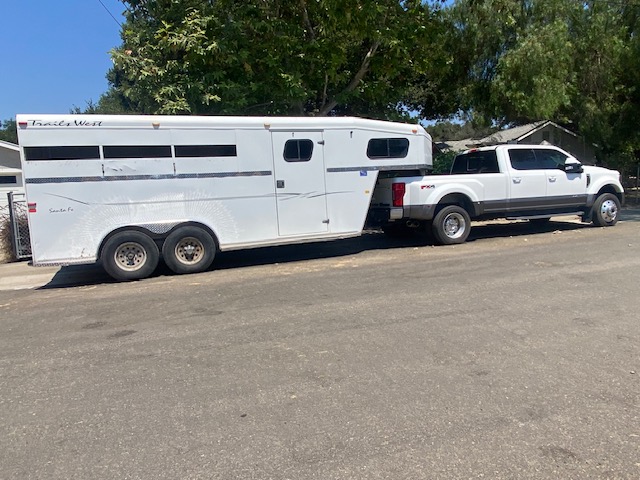 3 Horse Trailswest Goosneck