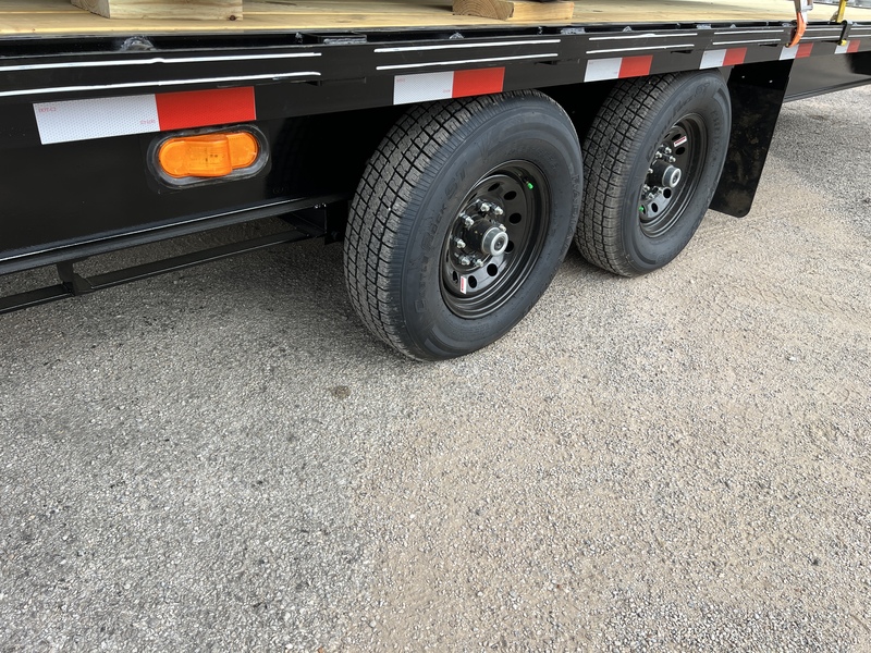 Deckover Flatbed Trailer *40ft* Slide Out Ramps*