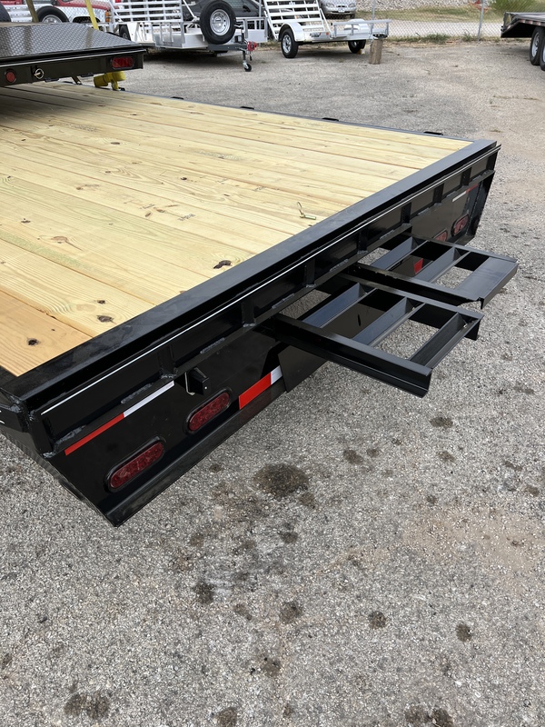 Deckover Flatbed Trailer *40ft* Slide Out Ramps*